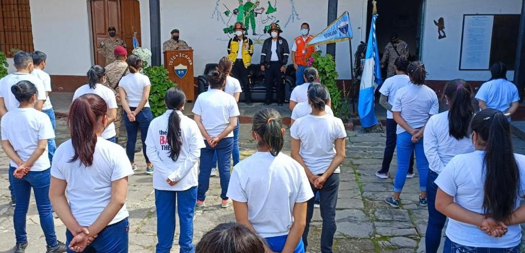 Jóvenes totonicapenses comienzan servicio cívico militar