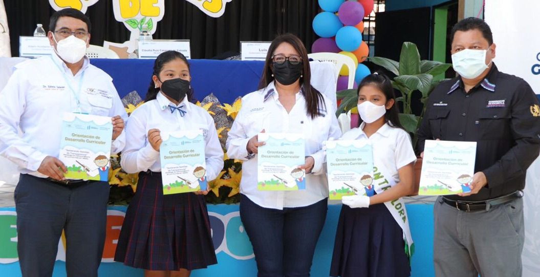 Escuintla se prepara para el regreso a clases presenciales
