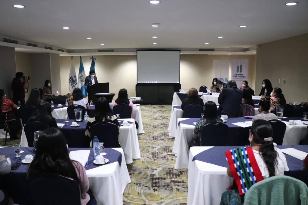 Presentan estrategia de inclusión de mujeres y pueblos indígenas en ciencia y tecnología