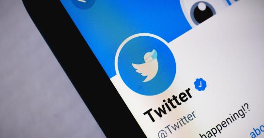 Twitter perdió 221 millones de dólares en 2021, cinco veces menos que un año antes