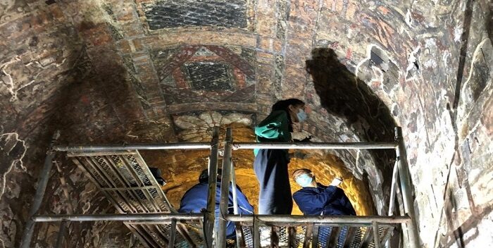 Estudio identifica los microbios que habitan en monumentos subterráneos