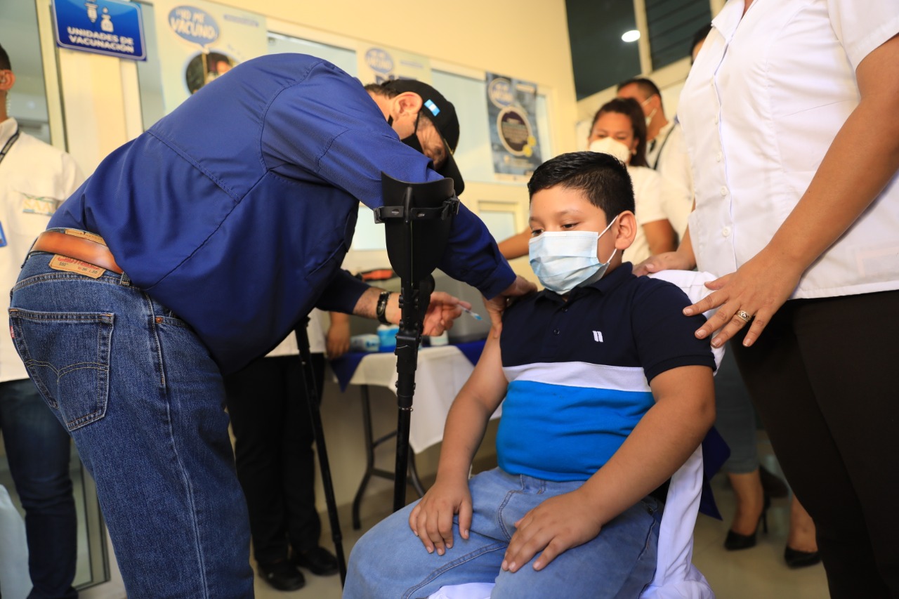 COVID-19: Guatemala supera los 16 millones de dosis administradas