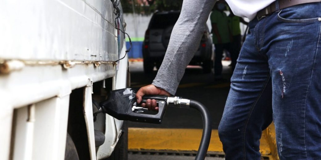 Presidente valora aprobación de Ley de Apoyo Social Temporal a los Consumidores de Diésel y Gasolina Regular