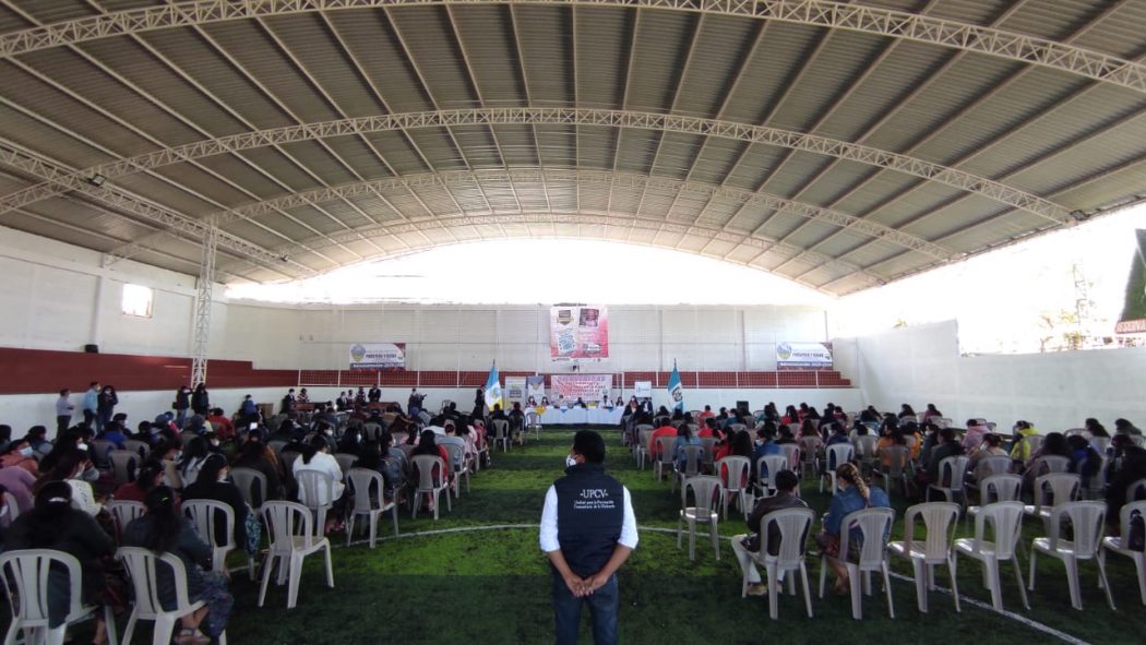 Capacitan a docentes en prevención de violencia digital