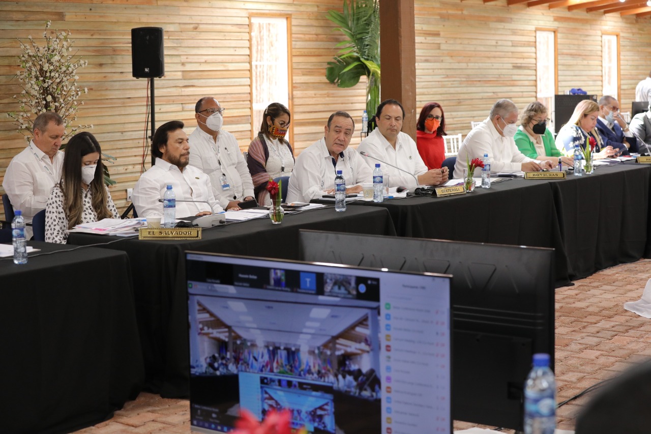 Mandatario Giammattei participa en la IV Cumbre del SICA-CARICOM, en Belice