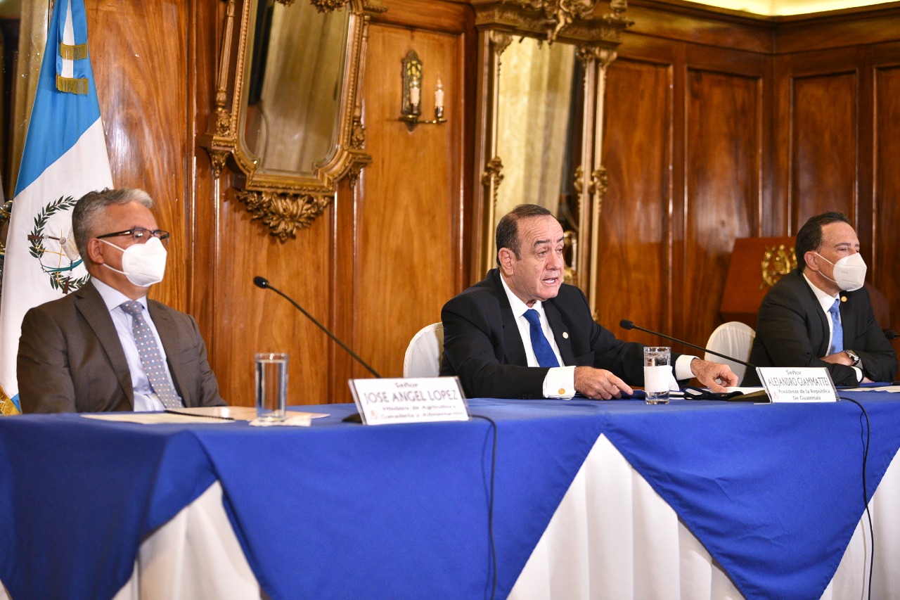 Beneficiarán a más de 180 mil pequeños agricultores con plan de recuperación de suelos