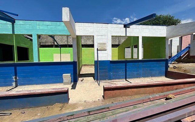 Supervisan remozamientos de centros educativos en Suchitepéquez