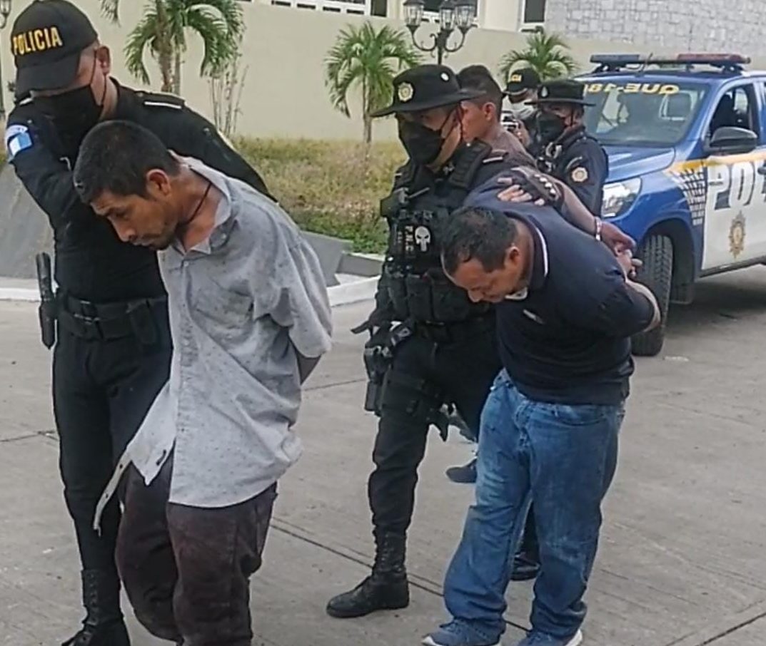 Detienen a tres personas por portar armas de fuego ilegalmente