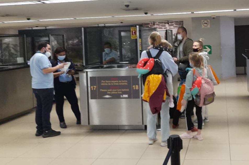 Migración coordina acciones para la recepción de dos familias ucranianas