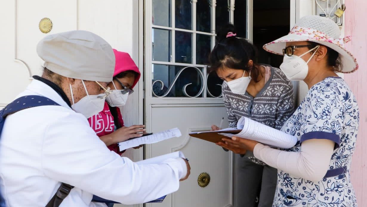 Jornadas de vacunación de casa en casa continúan en La Esperanza, Quetzaltenango