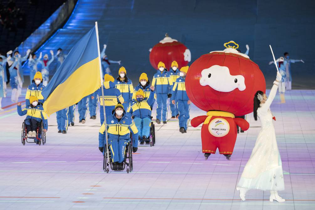Juegos Paralímpicos de Pekín alzan su bandera al grito de paz