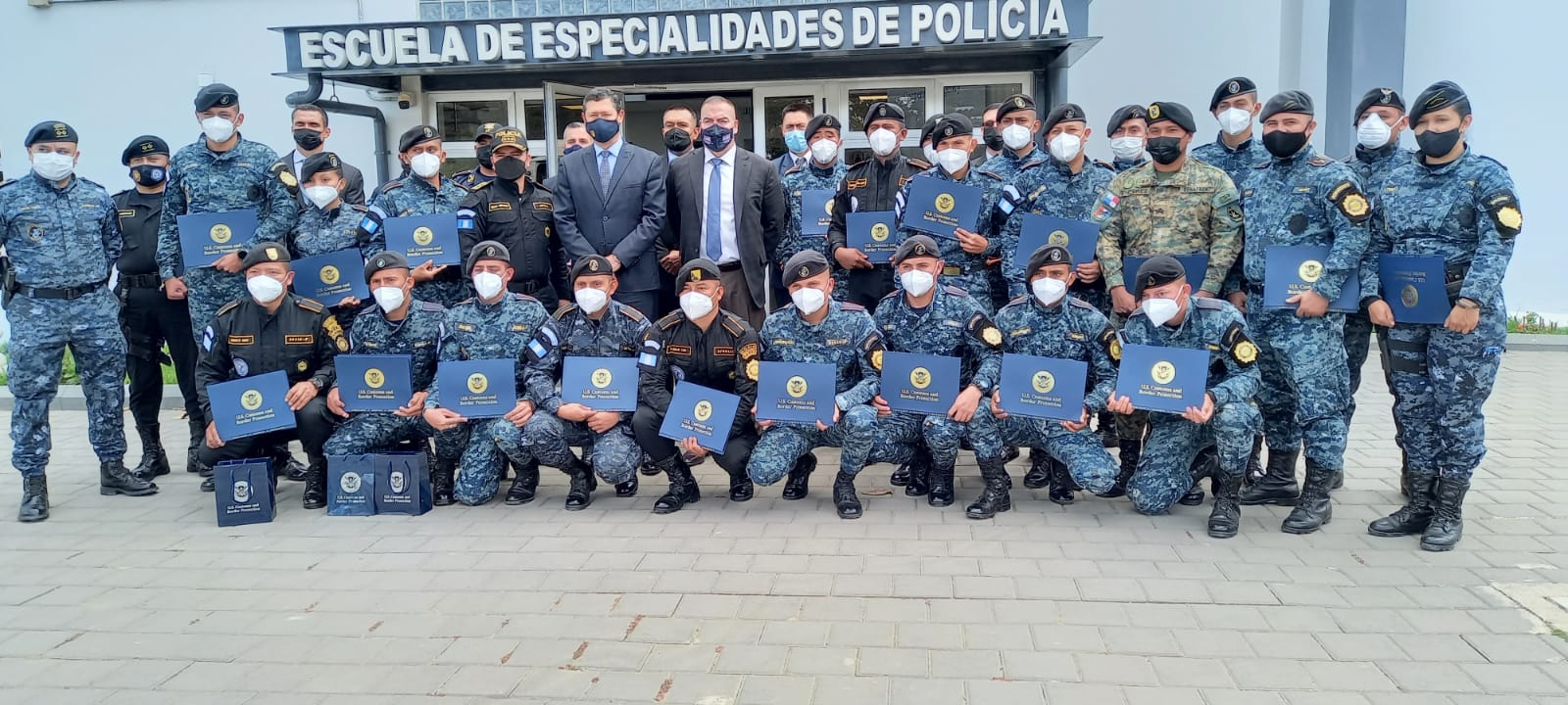 Fortalecen capacidades para combatir contrabando y trata de personas