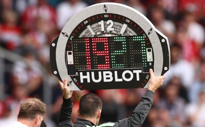La Premier League acepta los cinco cambios por partido