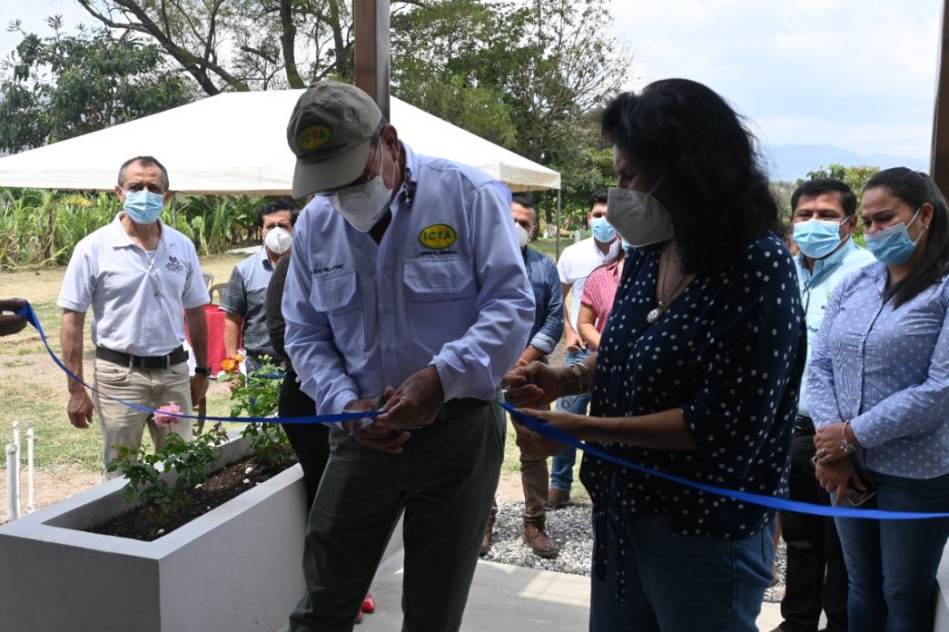 Inauguran edificio de ICTA en San Jerónimo, Baja Verapaz