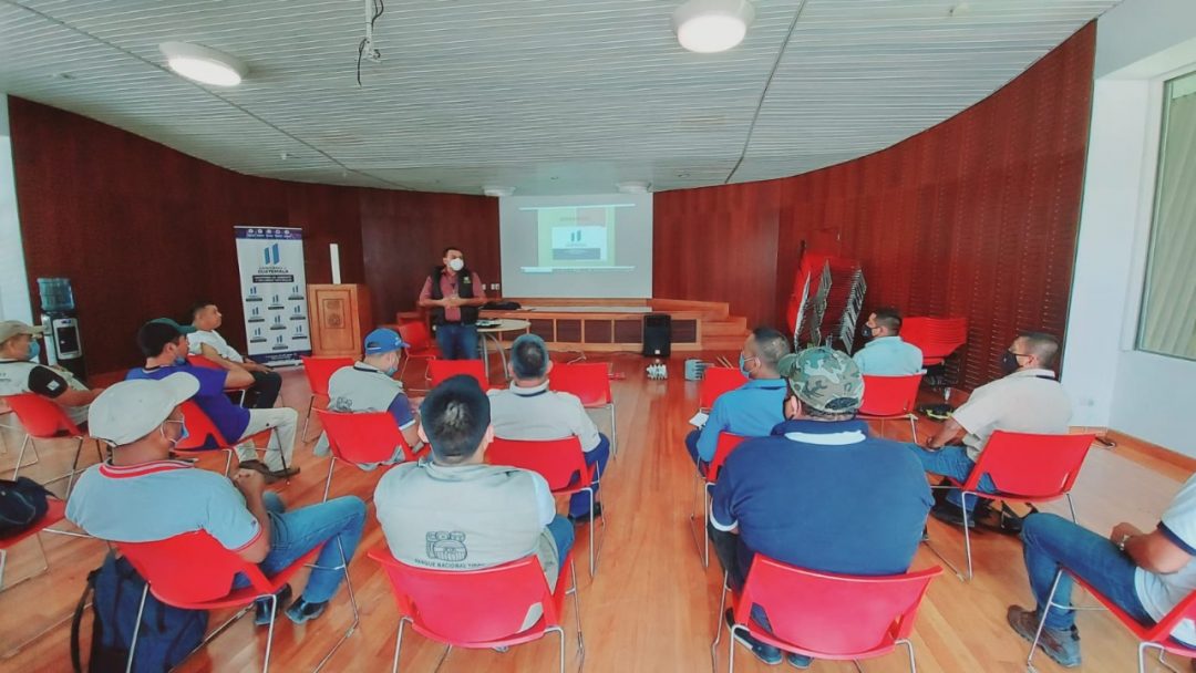 Capacitan a guardarrecursos del parque nacional Tikal sobre combate a incendios