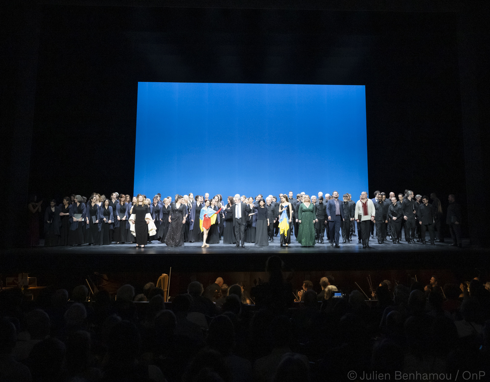 Ópera de París recauda 300 mil euros en un concierto solidario por la paz