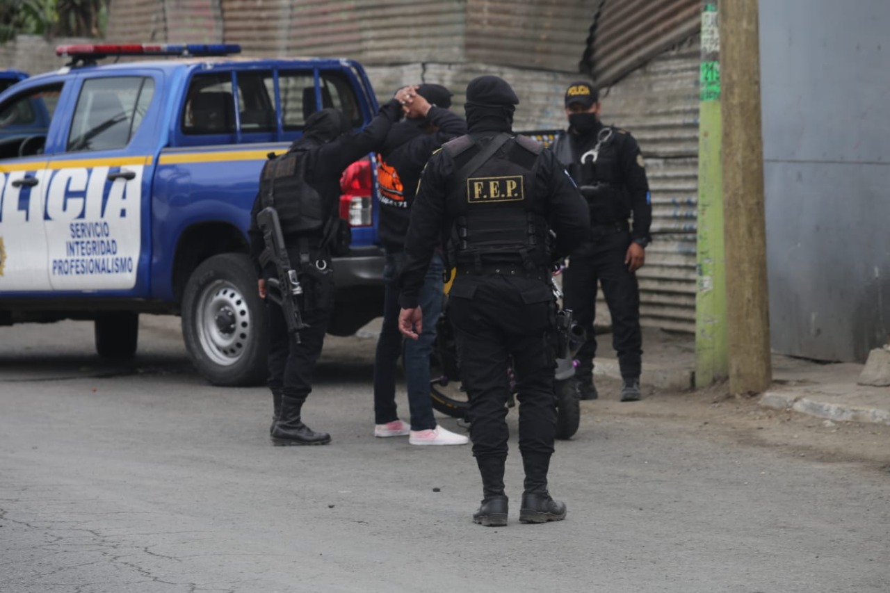 Plan de seguridad y control llega a colonias de Mixco para combate del crimen