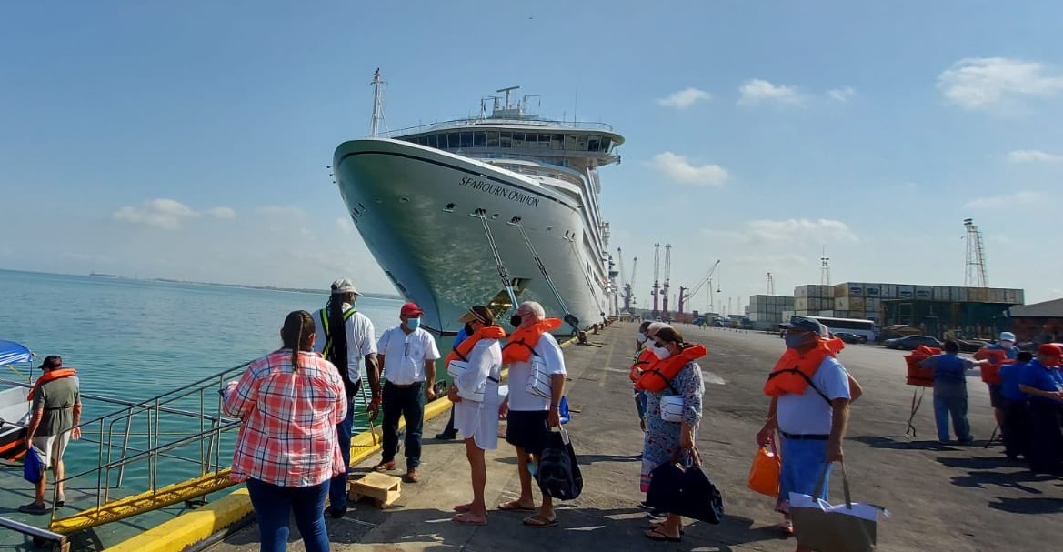 Continúa temporada de cruceros en el Caribe