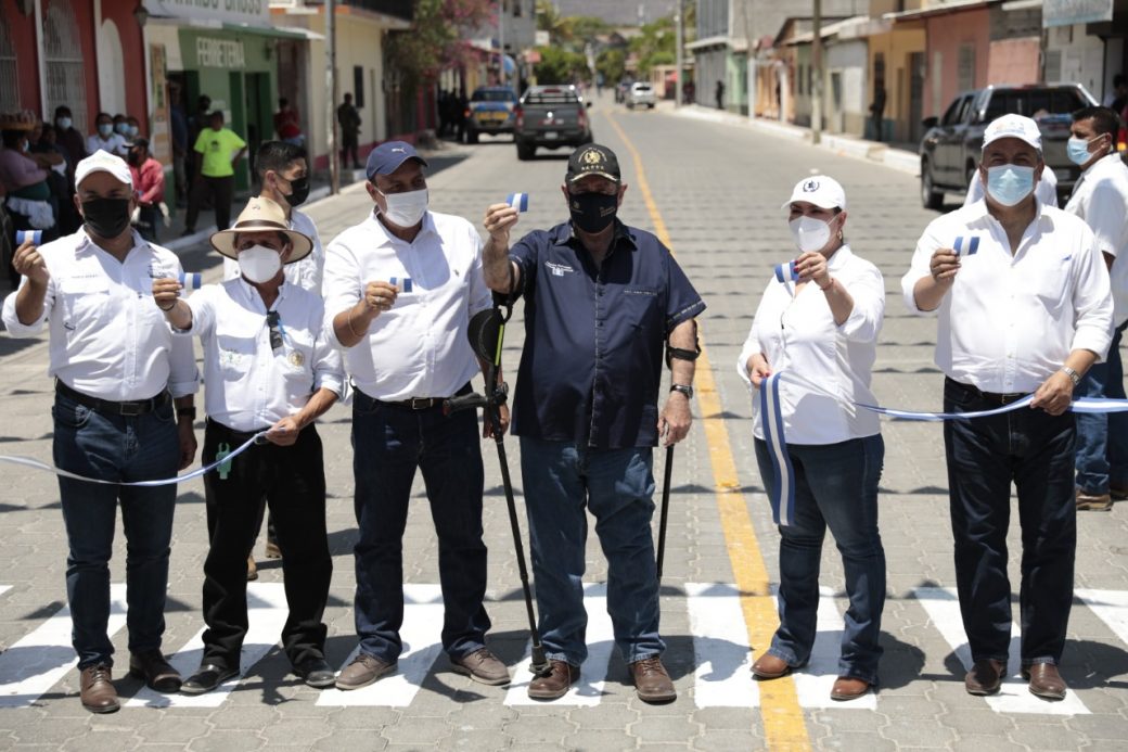 Nuevo tramo carretero beneficia a más de 7 mil habitantes de Cabañas