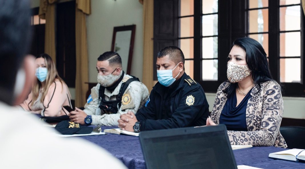 Mantienen acciones para evitar daños a los recursos naturales de San José La Colonia, Cobán
