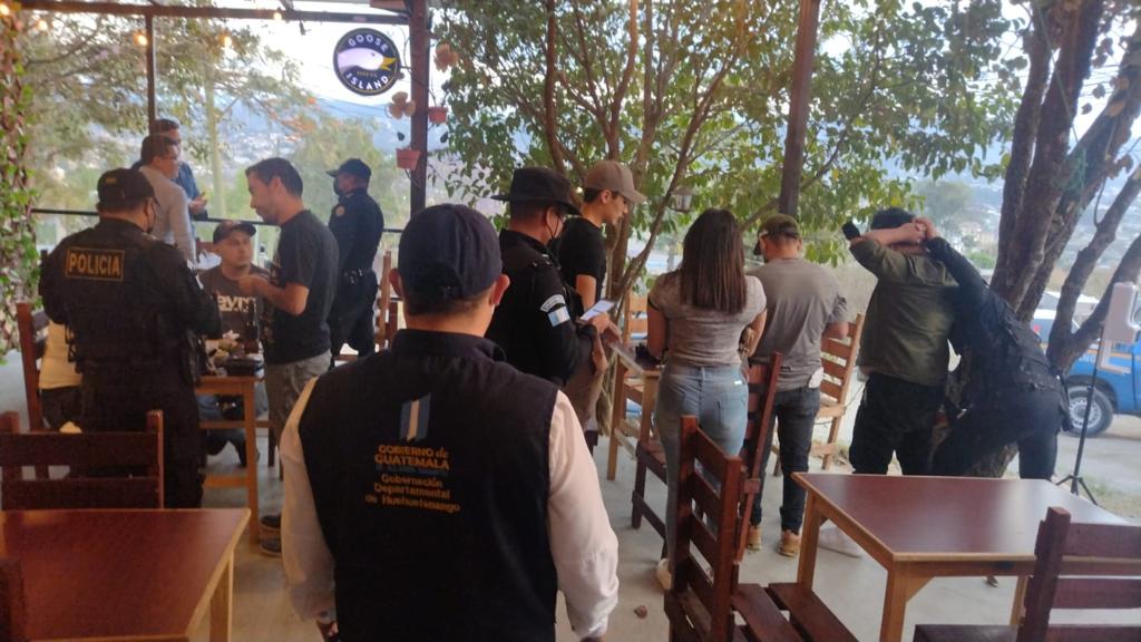 Comisión multisectorial continúa con operativos en comercios de Huehuetenango
