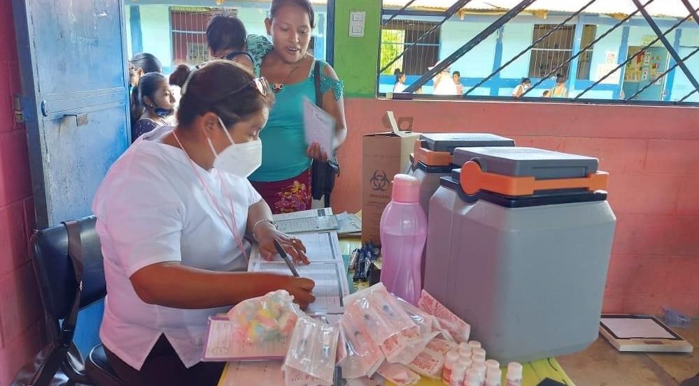 Jornada integral de salud beneficia a familias vulnerables a la desnutrición