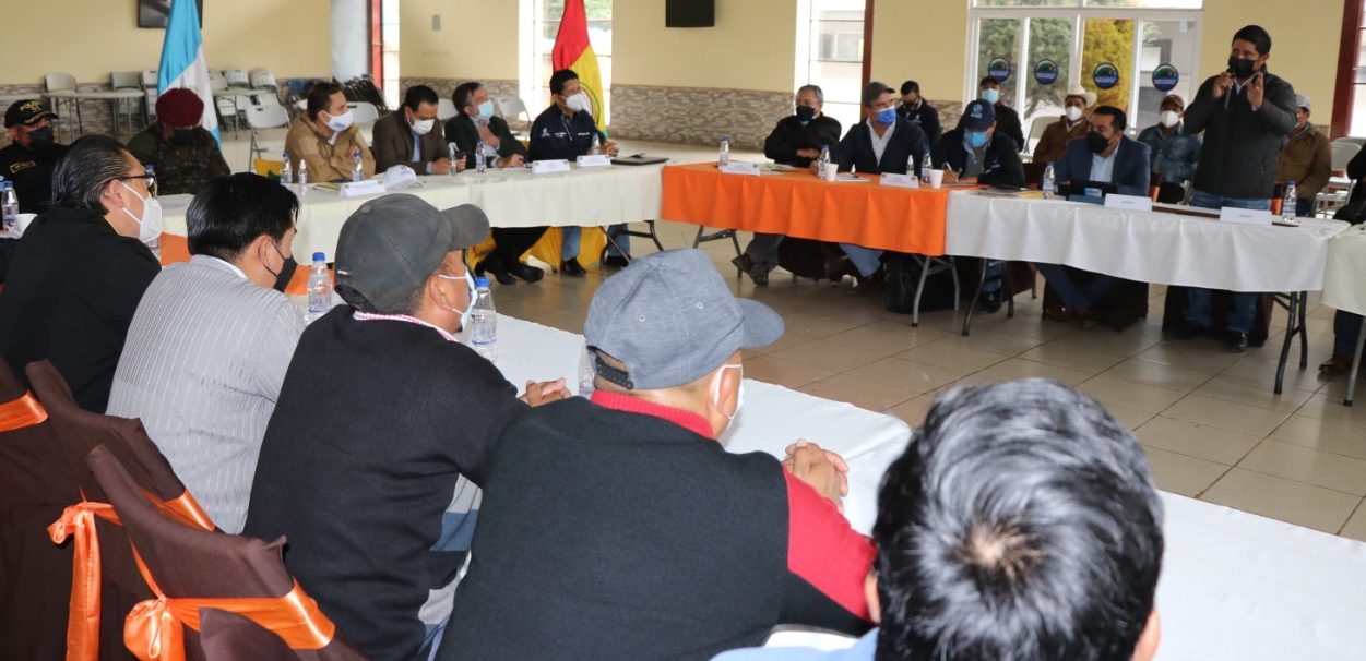 Autoridades establecen ruta para solucionar conflicto territorial entre Ixchiguán y Tajumulco