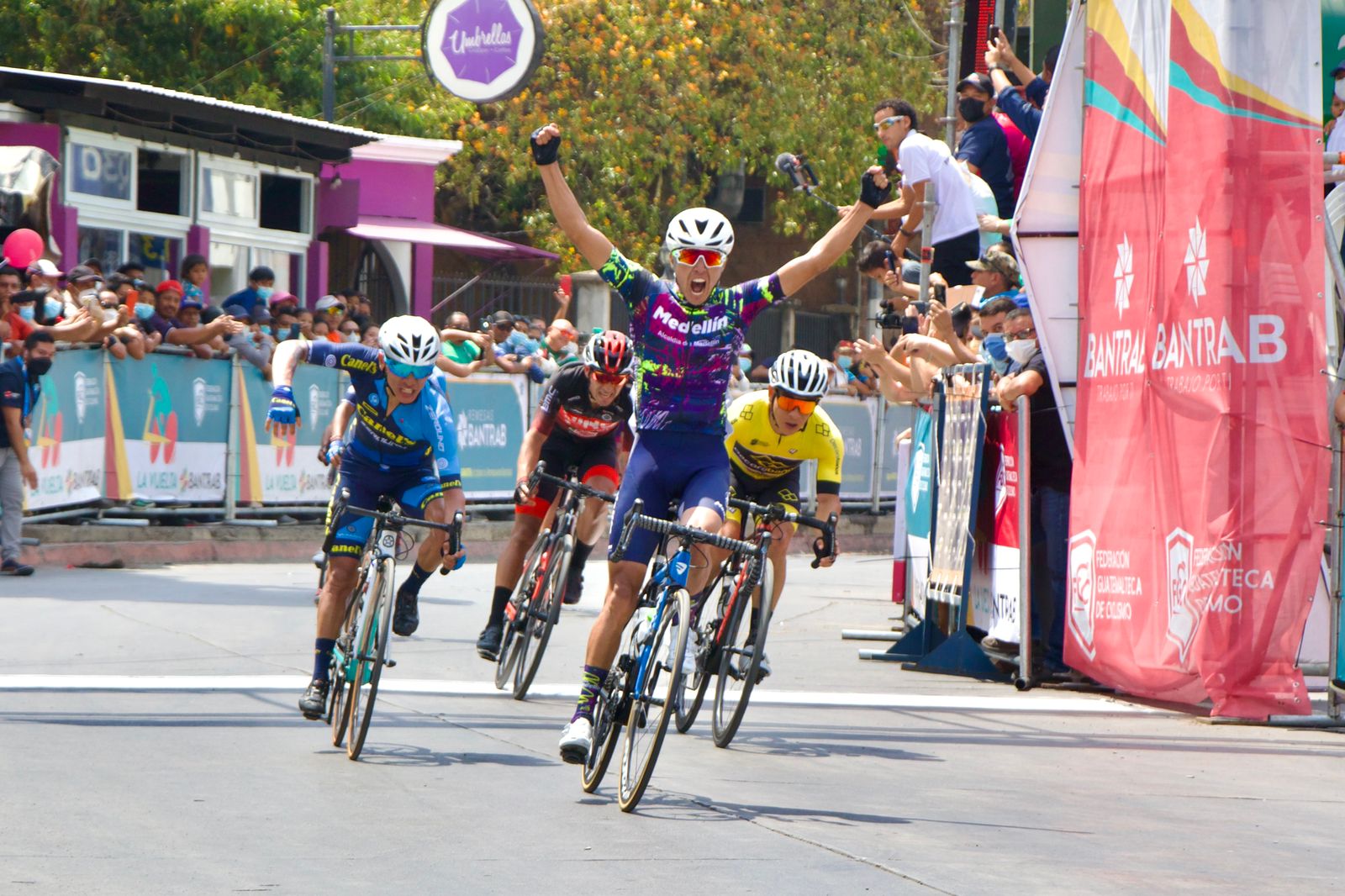 Vuelta Bicentenario: Aldemar Reyes, de Colombia, gana la primera etapa en Jutiapa