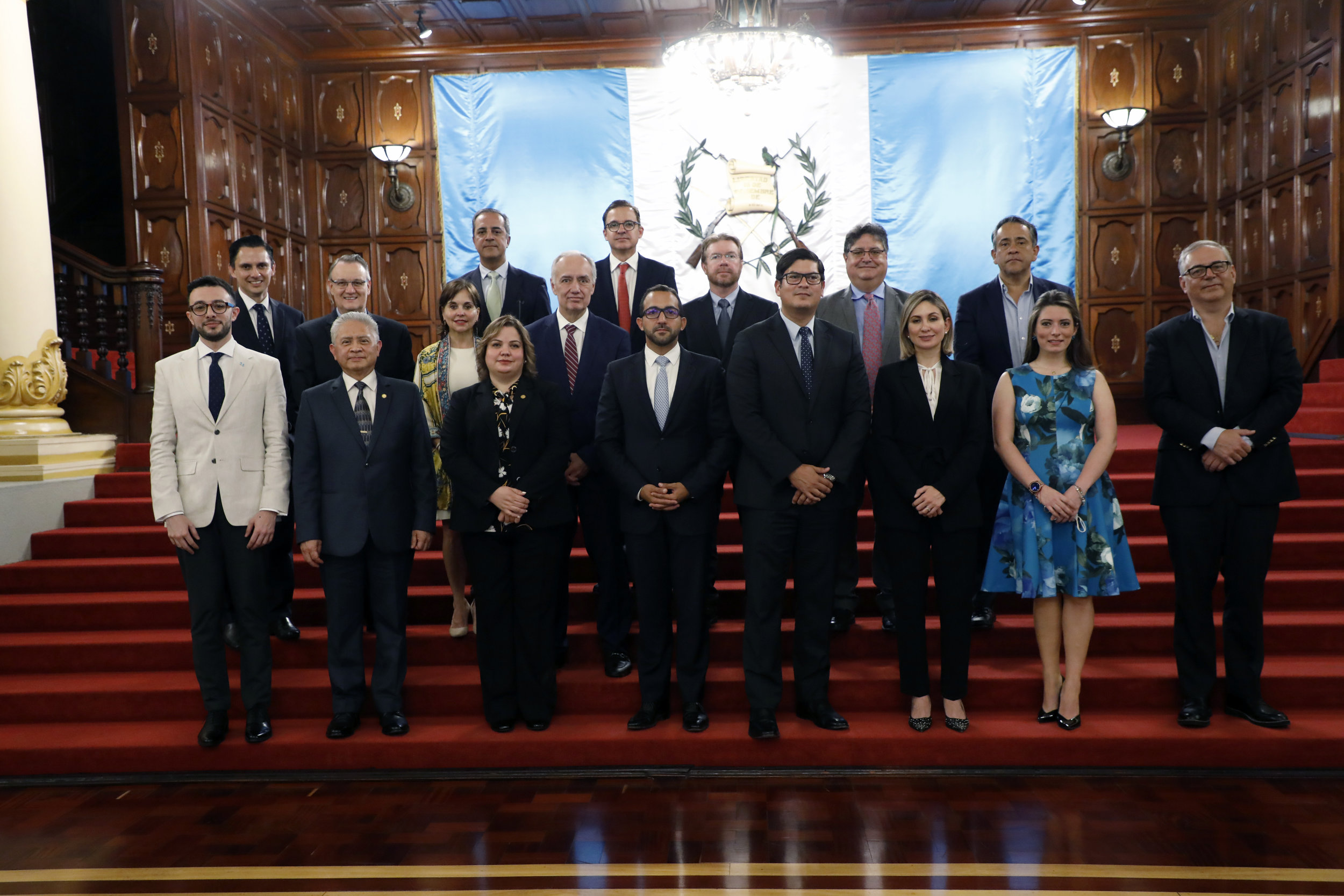 Jeque del emirato de Sharjah resalta oportunidades económicas mutuas con Guatemala
