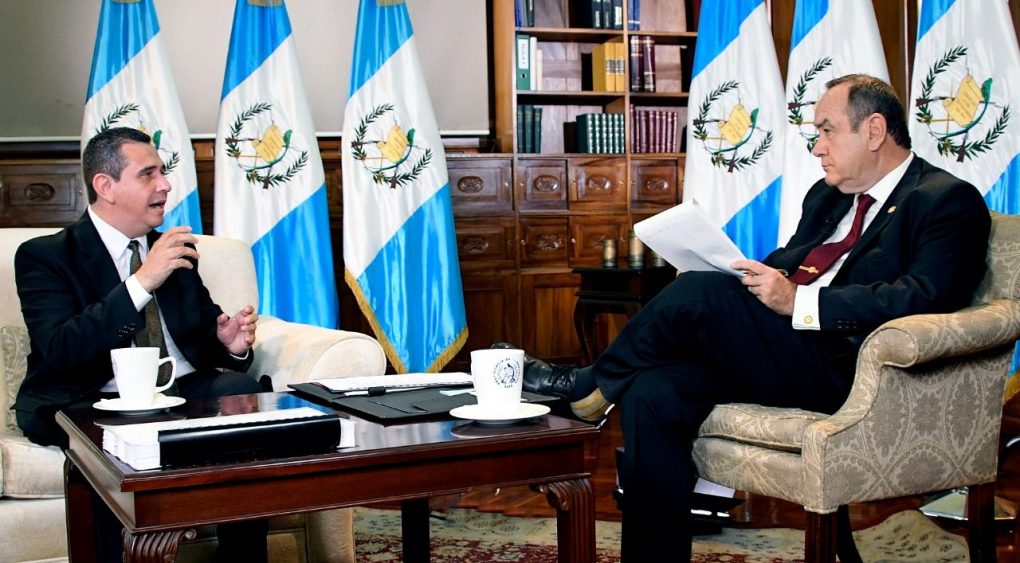Por tercer día consecutivo, presidente Giammattei entrevista a aspirantes a fiscal general y jefe del MP