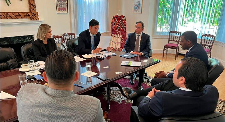Exponen en Estados Unidos ventajas de invertir en Guatemala