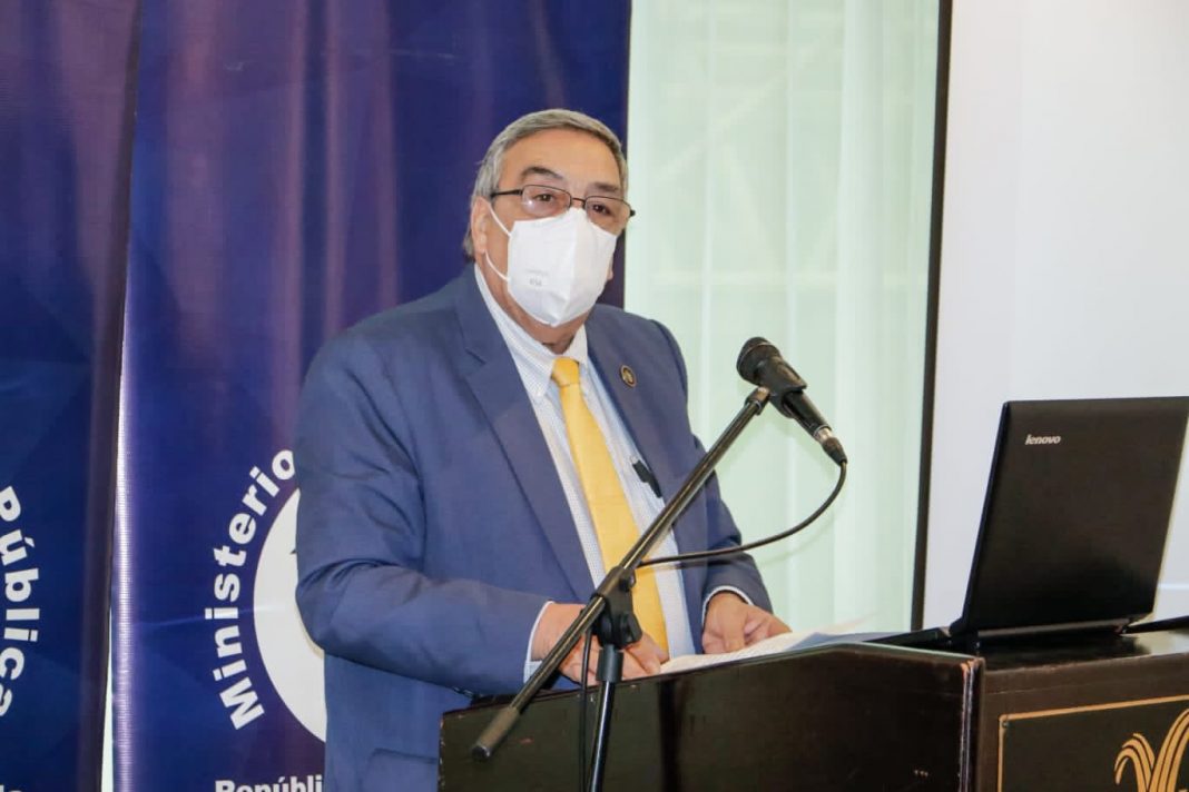 Ministro de Salud amplía información sobre disposiciones sanitarias por COVID-19
