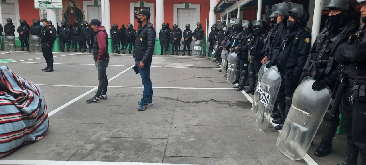 PNC apoya requisas en centros carcelarios durante Semana Santa