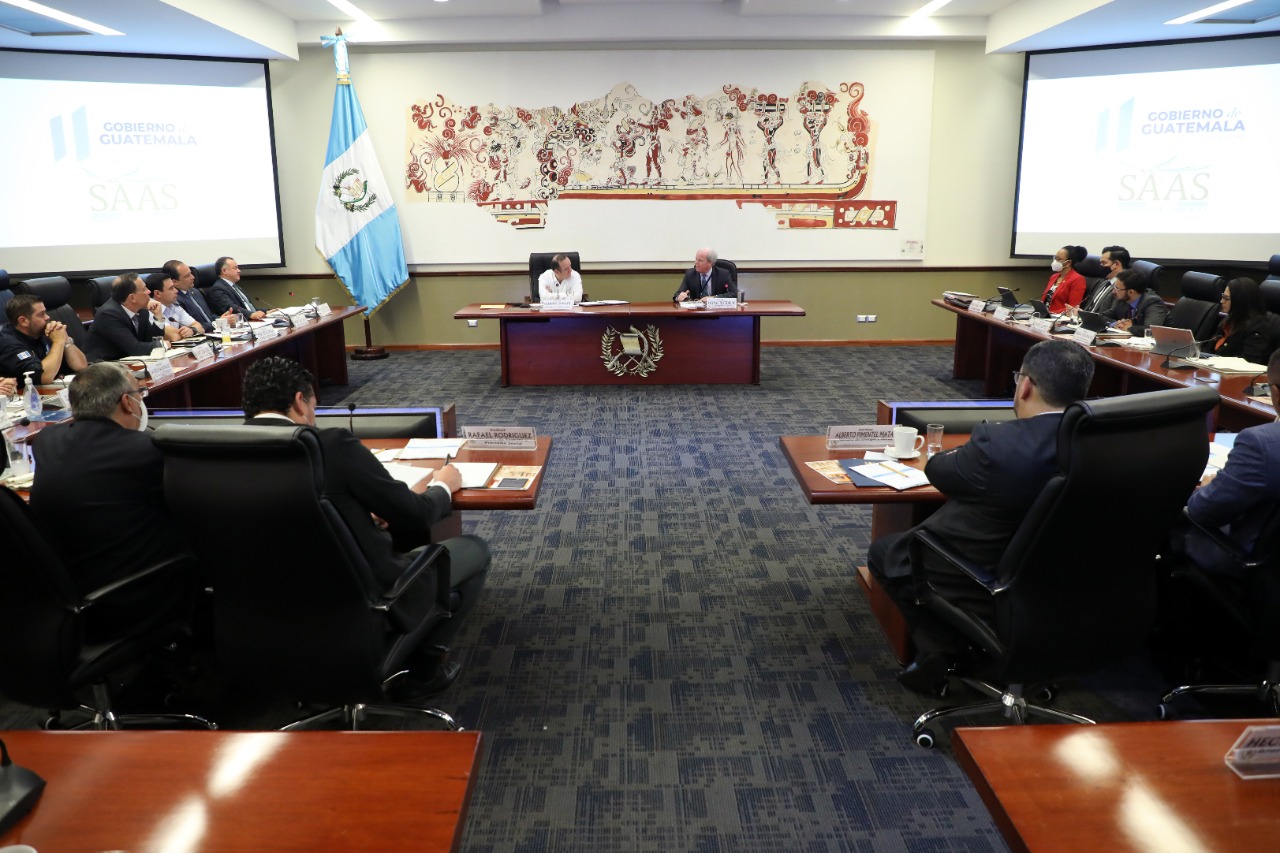 Gobierno resalta acciones de impulso económico a director gerente de operaciones del Banco Mundial