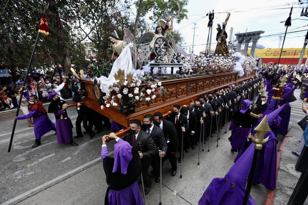 Presidente Giammattei resalta importancia cultural de Semana Santa