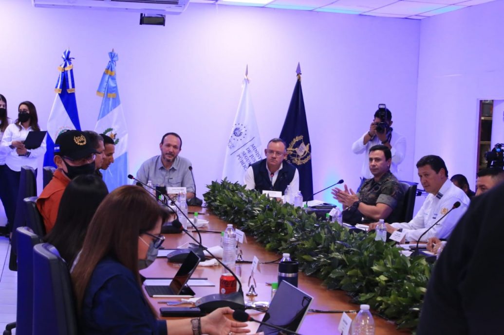 Guatemala y El Salvador realizan primer encuentro bilateral sobre seguridad