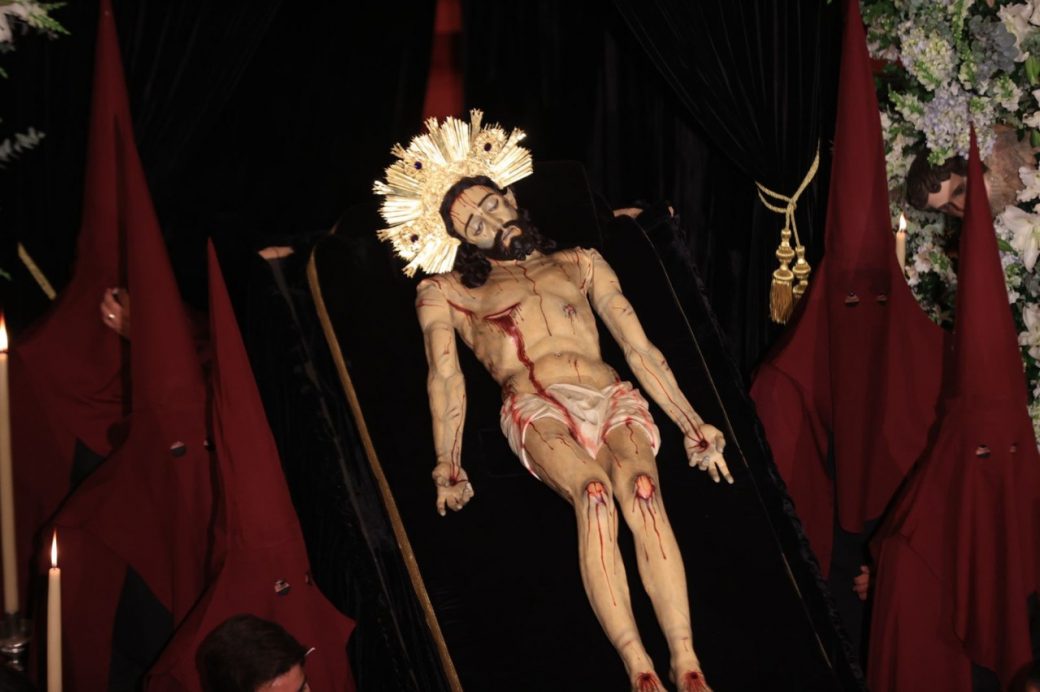 Entregan imagen restaurada del Señor Sepultado
