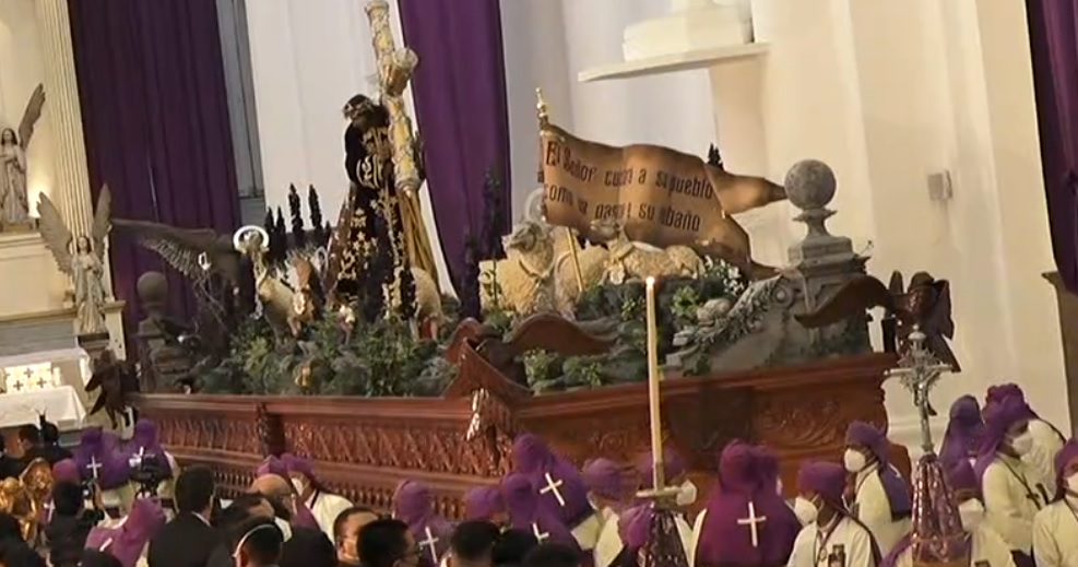 Jesús Nazareno del Consuelo recorre el Centro Histórico
