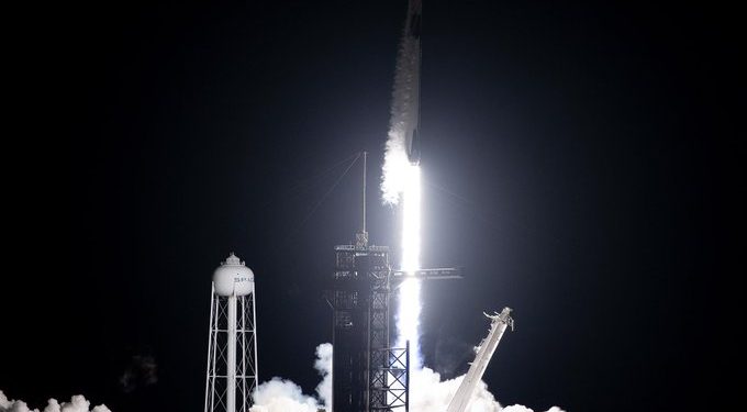 SpaceX amplía su red de internet espacial con una nueva tanda de satélites