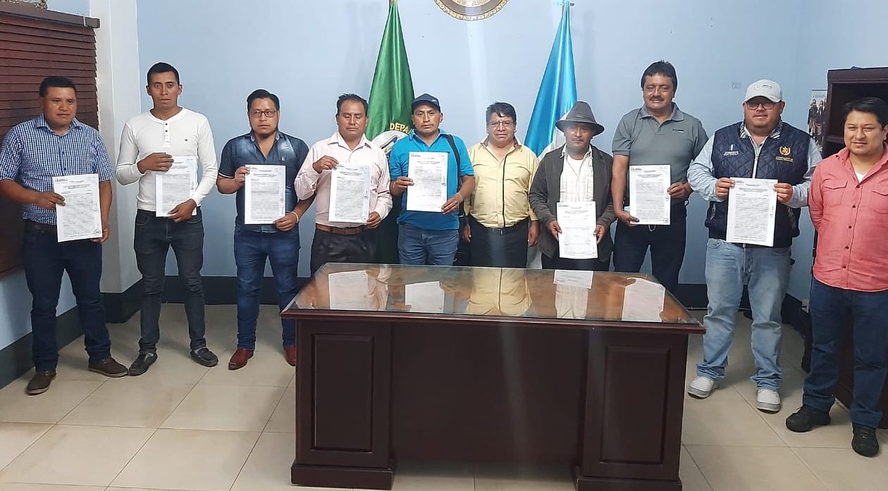 Gobierno invertirá 6.3 millones en proyectos para Tecpán