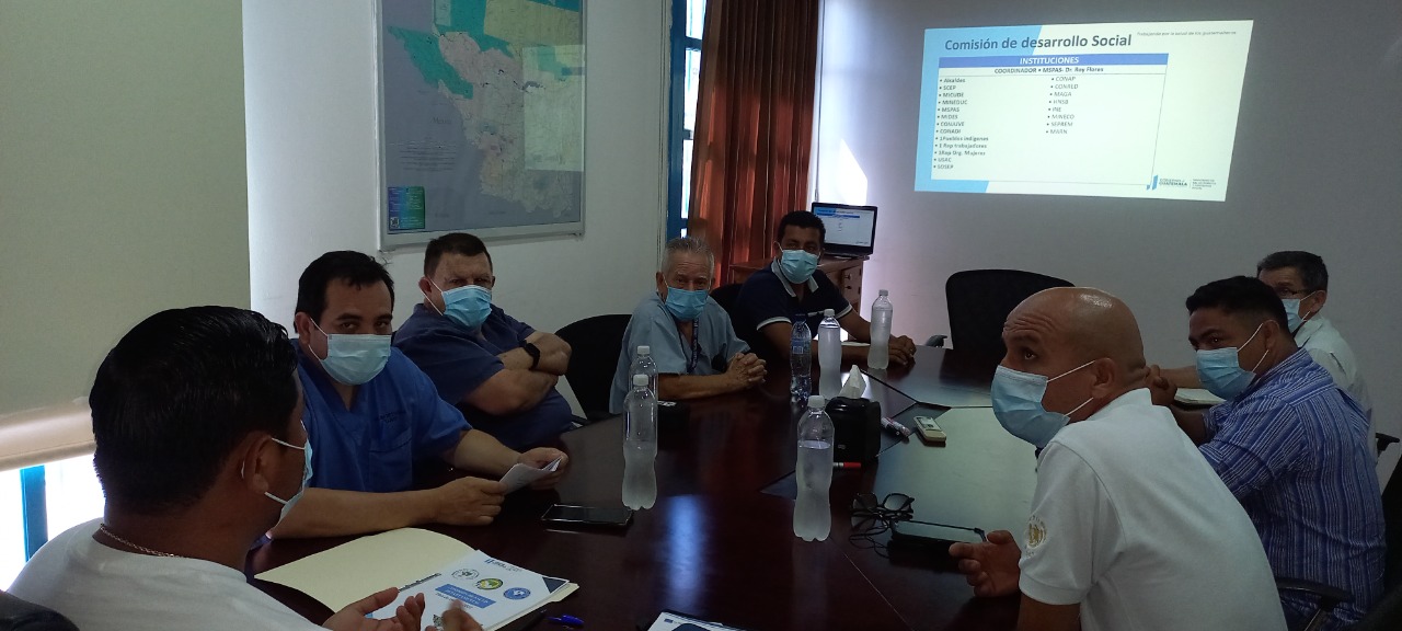Comisión departamental promueve mejoras en servicios de Salud de Petén