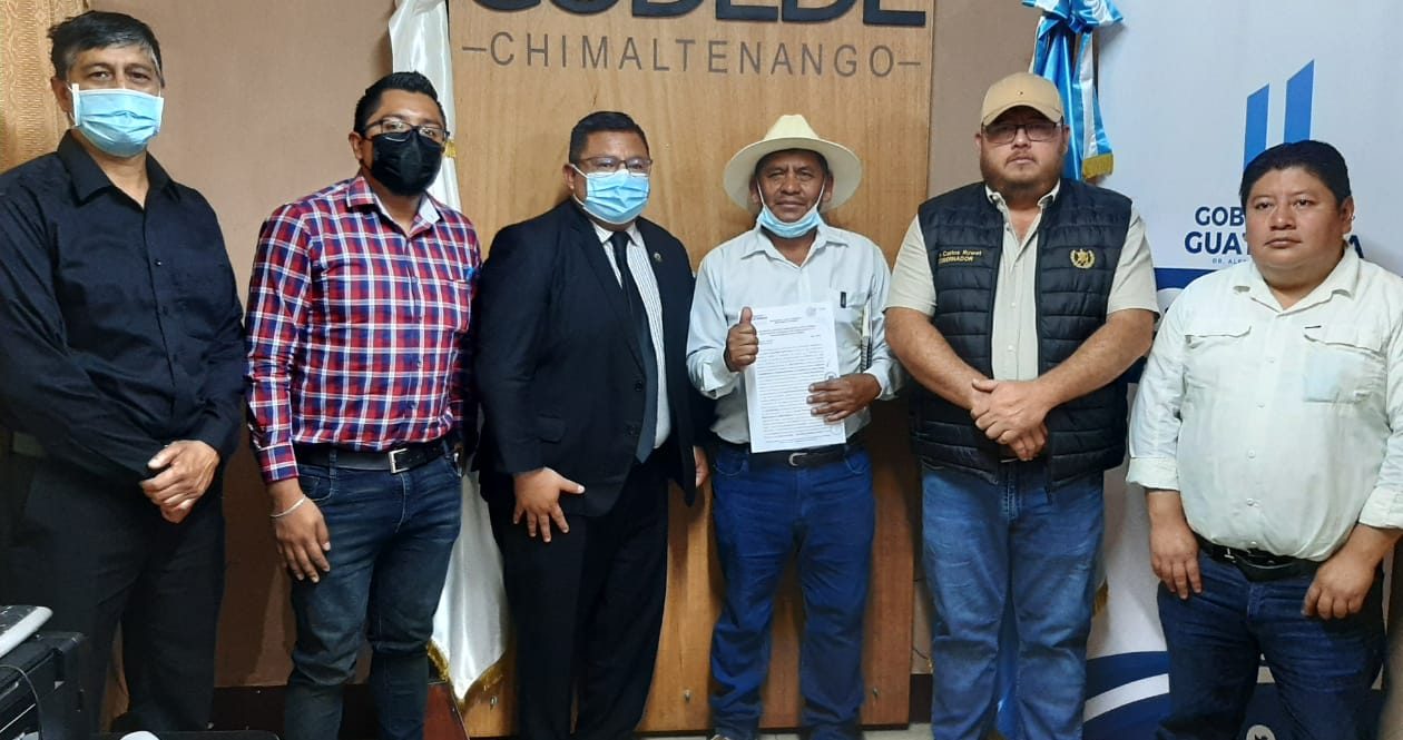 Comunidad de Chimaltenango tendrá mejor vía de comunicación