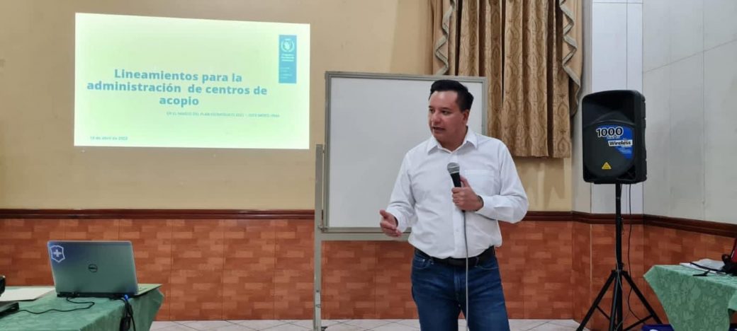 Imparten taller sobre administración de centros de acopio en Huehuetenango