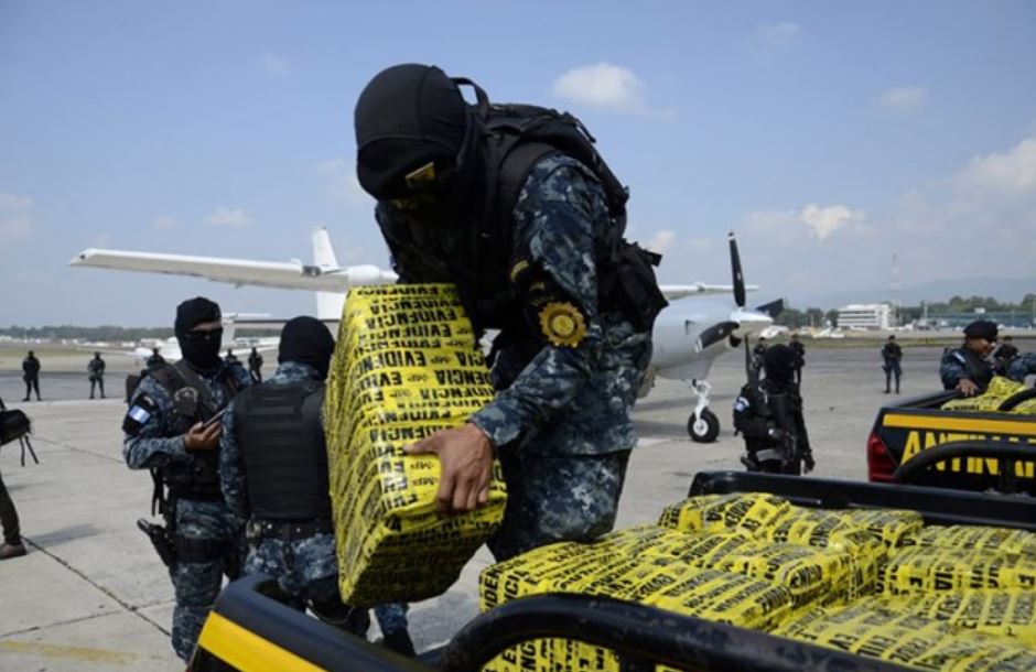 LUCHA CONTRA EL NARCOTRAFICO