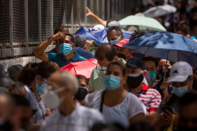 OMS decide mantener el COVID-19 a nivel de pandemia