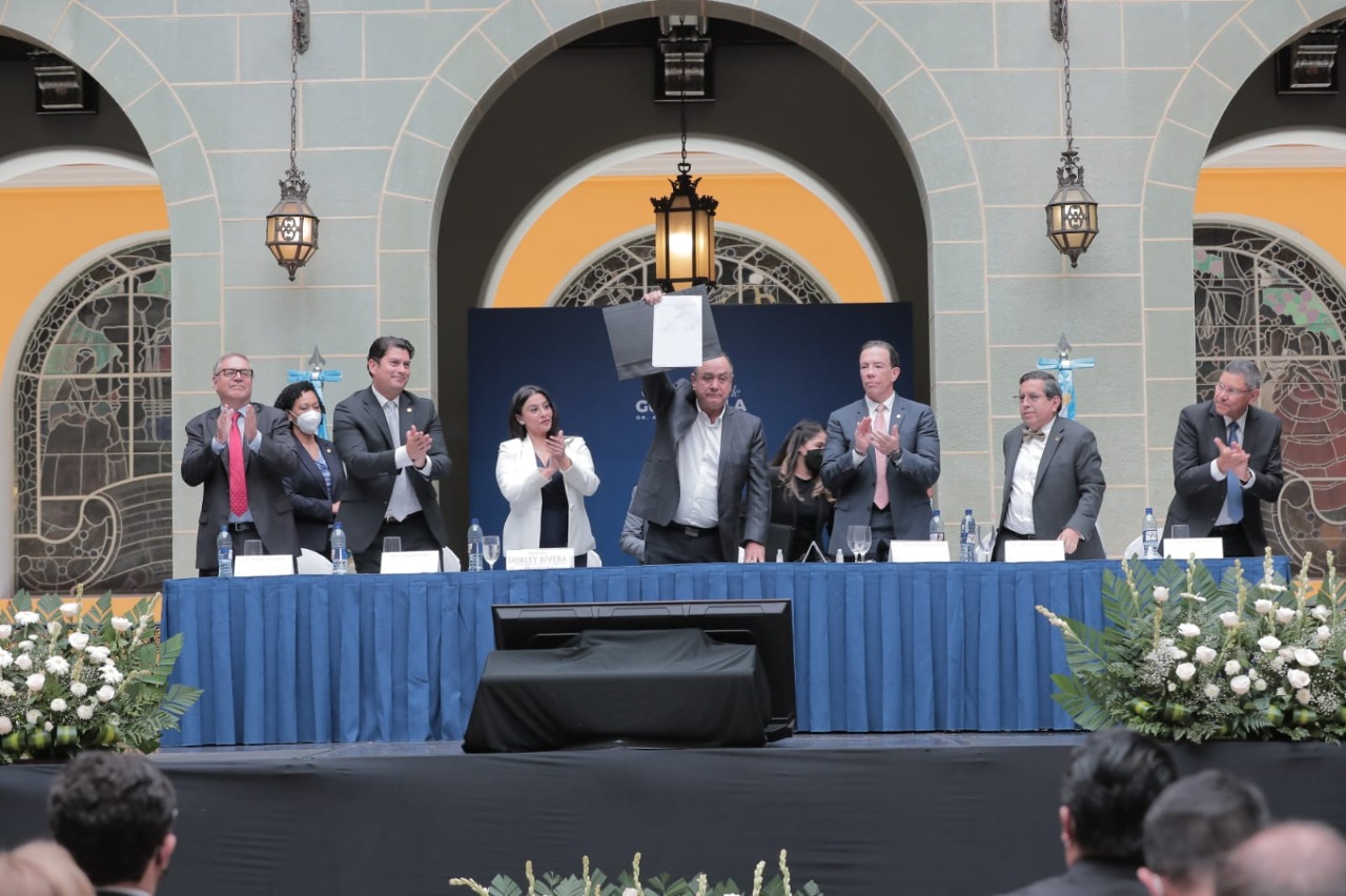 Cámara Guatemalteca de la Construcción destaca importancia de ley para acceso a vivienda social
