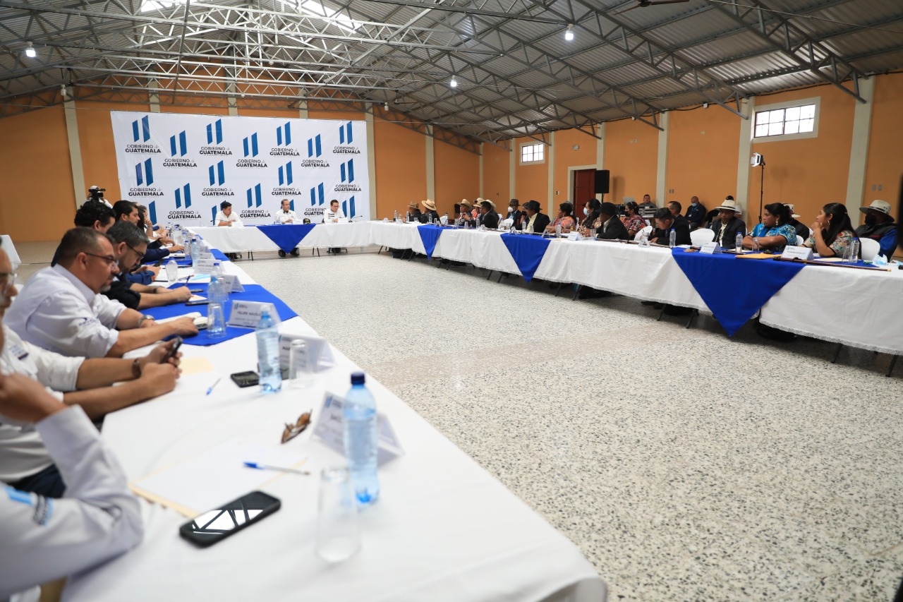 Presidente encabeza diálogo con líderes del Valle del Palajunoj