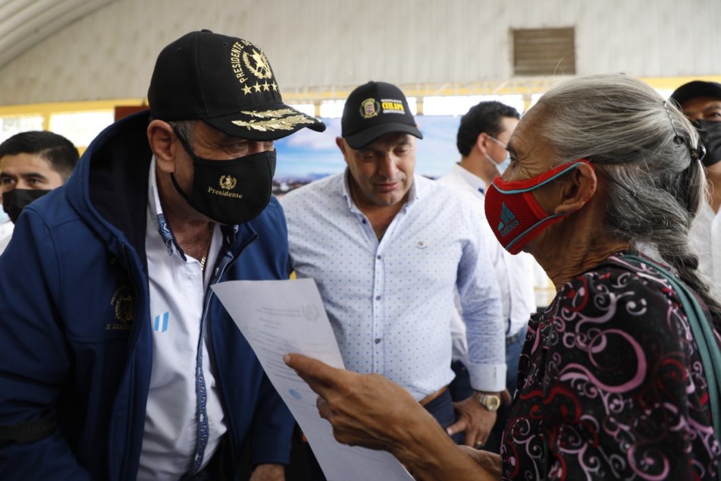 Programa del Adulto Mayor beneficia a pobladores de Santa Rosa