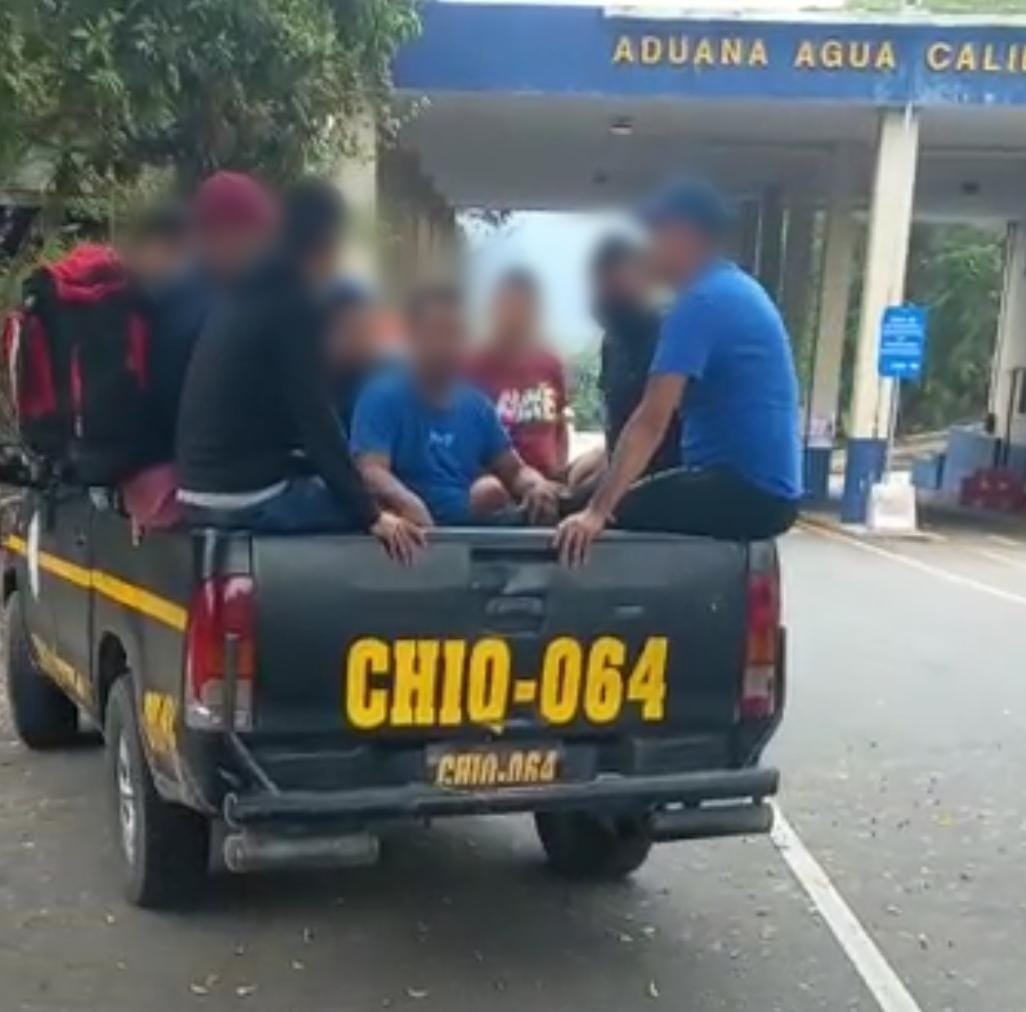 Remiten a Migración a 33 personas extranjeras