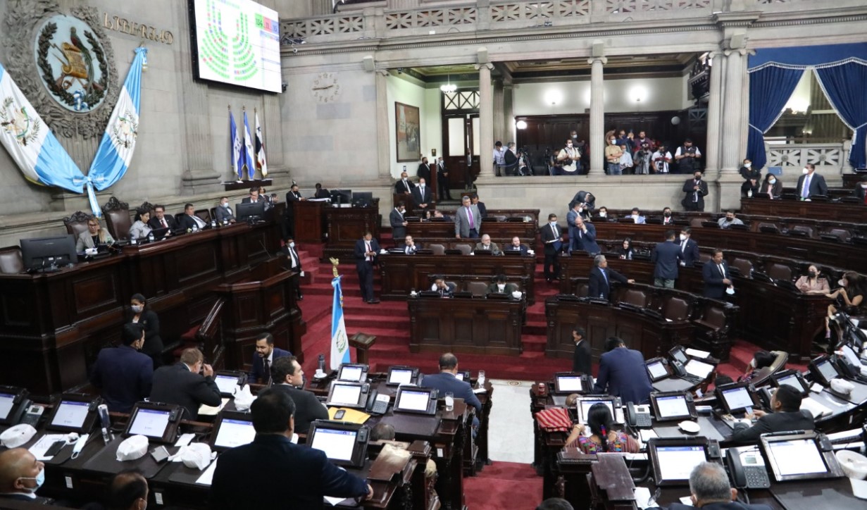 Presidente agradece aprobación de decretos de apoyo a la economía nacional